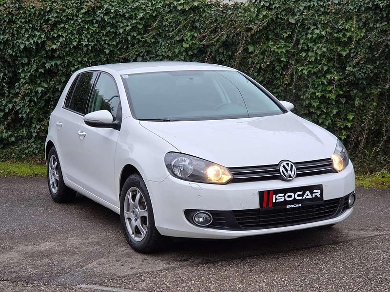 Weiß Gebraucht 2013 VW Golf Limousine | € 6.790 (Guter Preis) - Bild 1/4