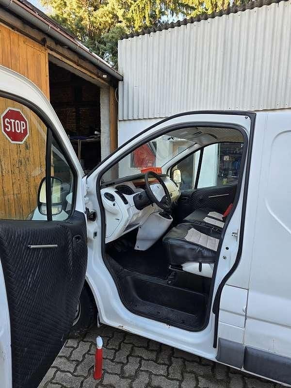 Gebraucht Renault Trafic 101 PS (74 kW) 2002 Van / Kleinbus