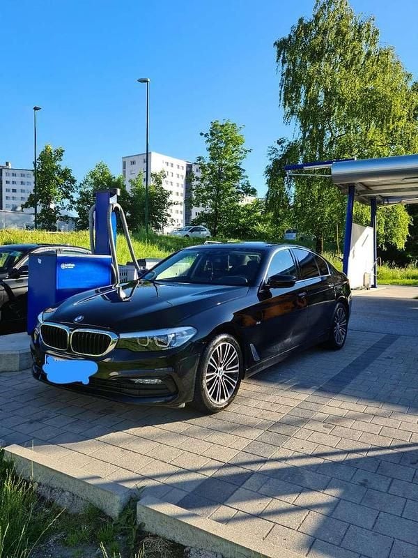 Gebraucht BMW 520 Sport Line 190 PS (139 kW) 2017 Limousine