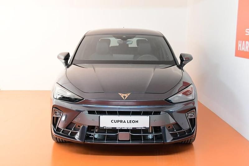 Gebraucht Cupra Leon 150 PS (110 kW) 2026 Dunkelgrau  metallicperleffekt Limousine