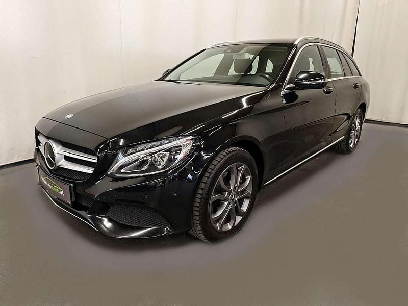 Schwarz Gebraucht 2016 Mercedes C220 Avantgarde Kombi | € 14.880 (Guter Preis) - Bild 1/4