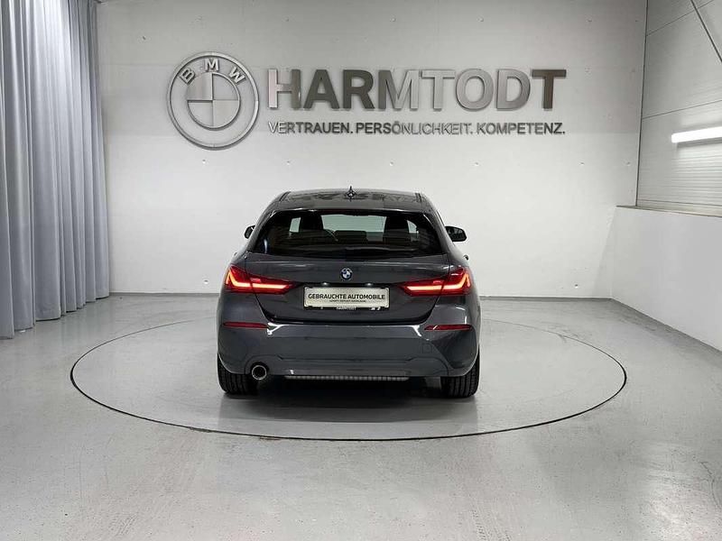 Gebraucht BMW 118 Advantage 140 PS (102 kW) 2020 Grau Kleinwagen