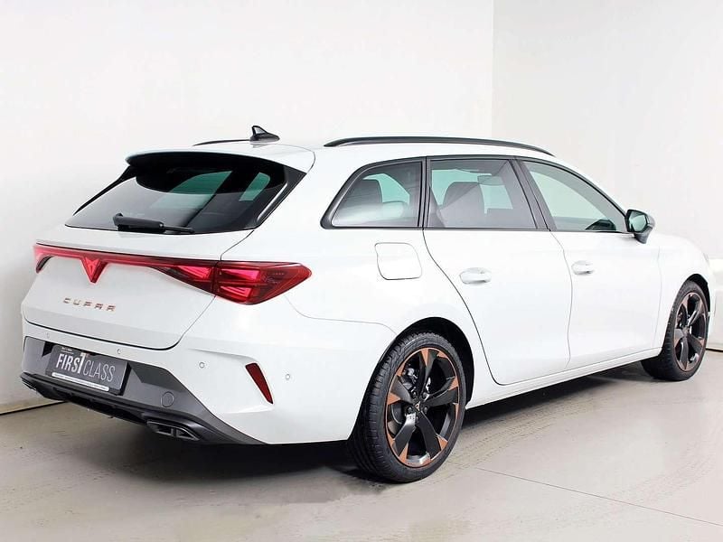 Gebraucht Cupra Leon 150 PS (110 kW) 2025 Weiß Limousine