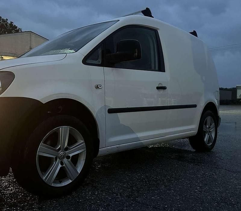 Weiß Gebraucht 2015 VW Caddy Van / Kleinbus | € 10.066 (Superpreis) - Bild 1/4