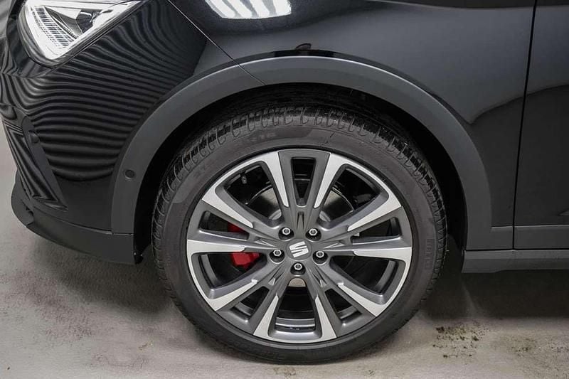 Neu Seat Arona FR 150 PS (110 kW) 2025 Schwarz SUV