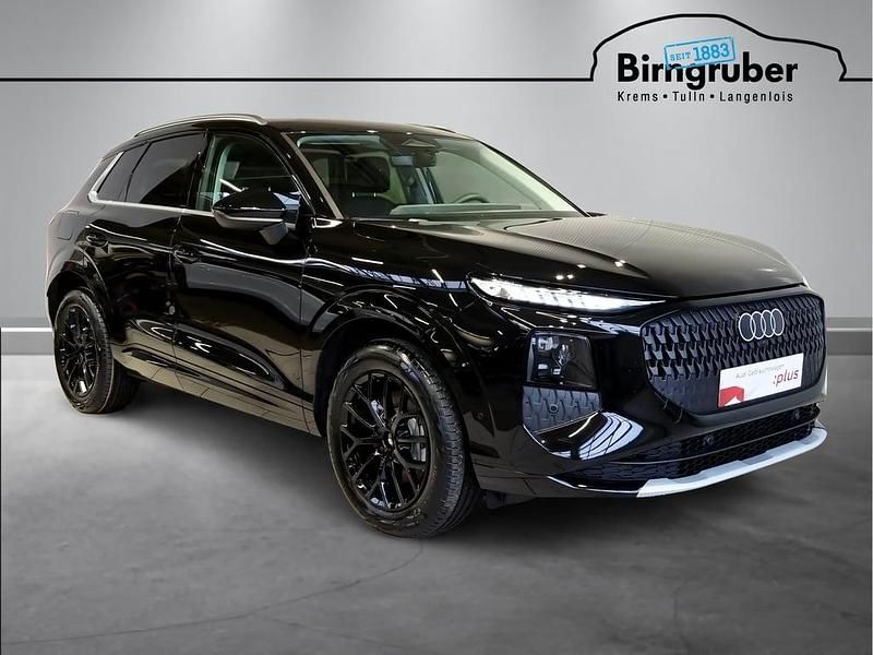 Neu Audi Q3 150 PS (110 kW) 2026 Schwarz  metallicperleffektno SUV