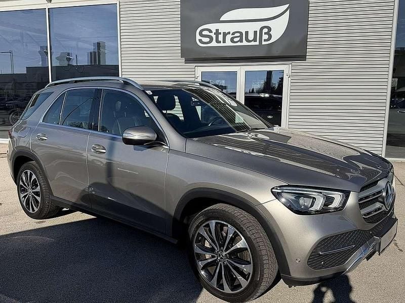 Gebraucht Mercedes GLE300 245 PS (180 kW) 2020 Silber SUV