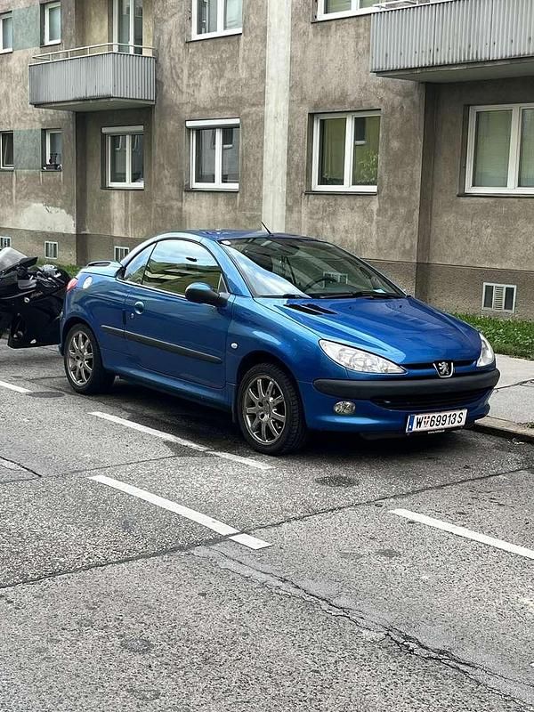 Gebraucht Peugeot 206 CC 109 PS (80 kW) 2002 Cabrio