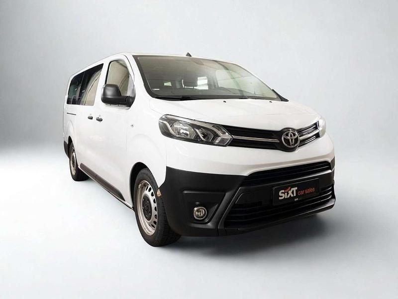 Weiß Gebraucht 2022 Toyota Proace Comfort Van / Kleinbus | € 29.995 (Fairer Preis) - Bild 1/4