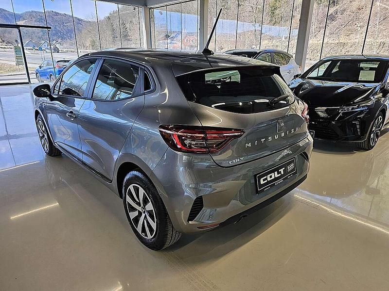 Neu Mitsubishi Colt Invite 91 PS (66 kW) 2025 Grau Kleinwagen