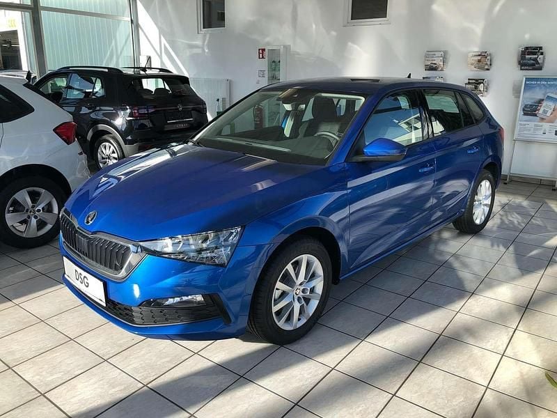 Blau Gebraucht 2022 Skoda Scala Ambition Kleinwagen | € 24.990 (Teuer) - Bild 1/4
