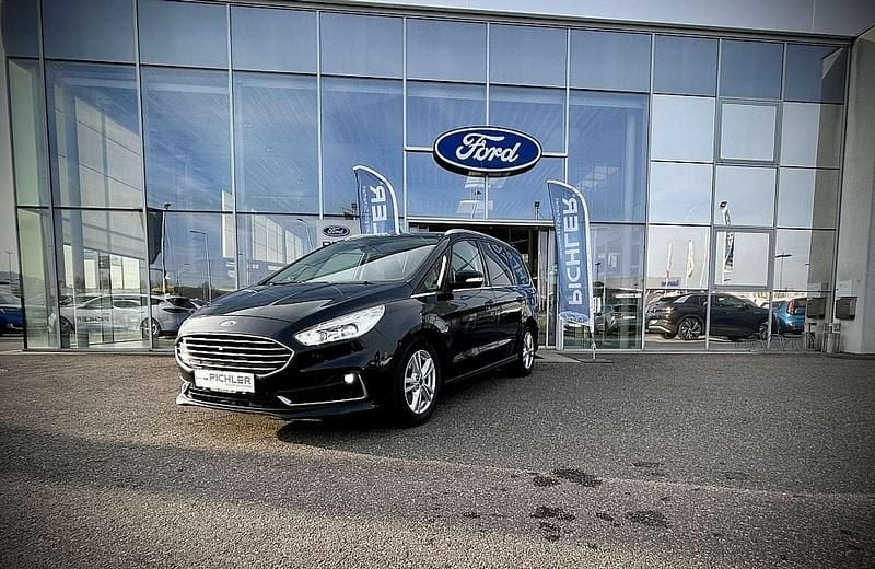 Aget black metallic Gebraucht 2021 Ford Galaxy Titanium Van / Kleinbus | € 19.850 (Guter Preis) - Bild 1/4