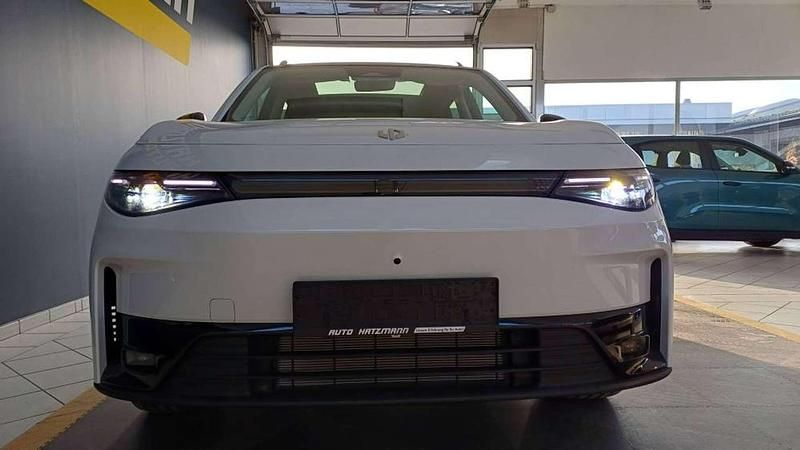 Neu Leapmotor C10 218 PS (160 kW) 2025 Weiß SUV