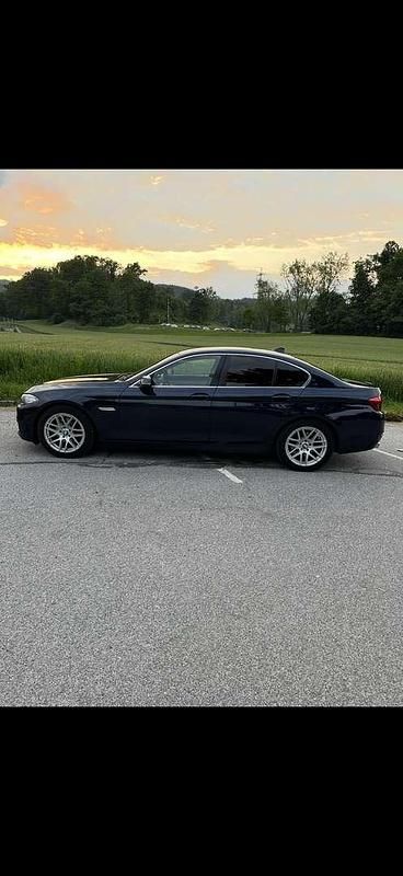 Gebraucht BMW 520 190 PS (139 kW) 2016 Limousine