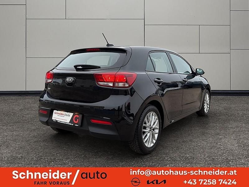 Gebraucht Kia Rio Silver 84 PS (61 kW) 2019 Schwarz Limousine