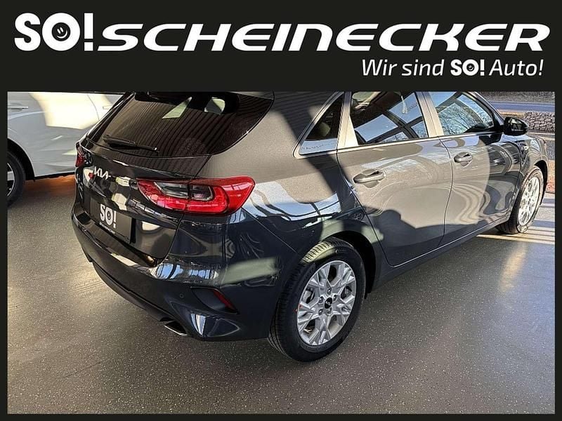 Gebraucht Kia Ceed 101 PS (74 kW) 2025 Grau Kleinwagen