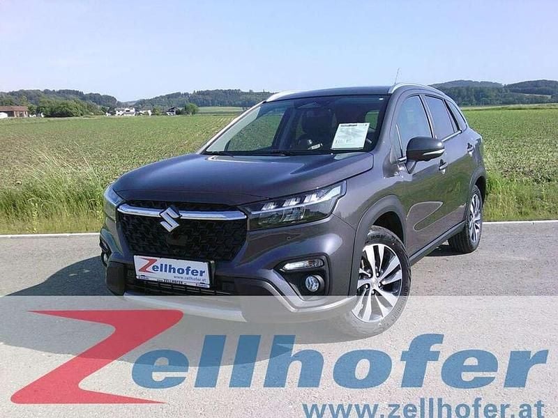 Grau Neu 2025 Suzuki SX4 S-Cross SUV | € 31.490 (Teuer) - Bild 1/4
