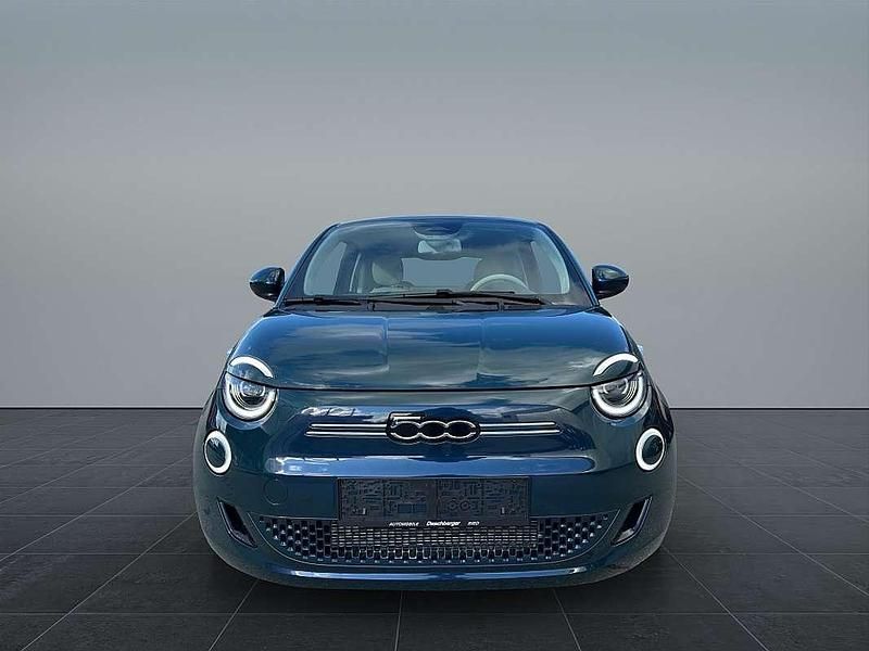 Gebraucht Fiat 500e La Prima 86 kW (118 PS) 2024 Grün Limousine