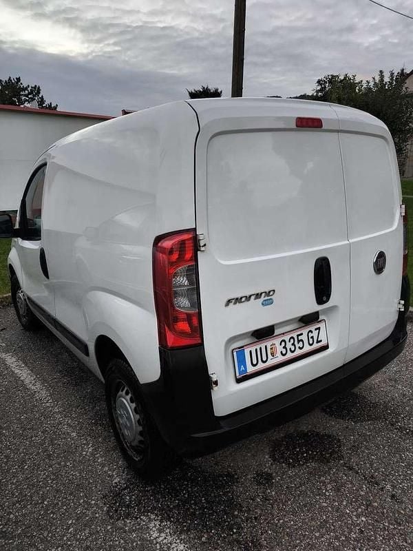 Gebraucht Fiat Fiorino Basis 73 PS (53 kW) 2013 Van / Kleinbus