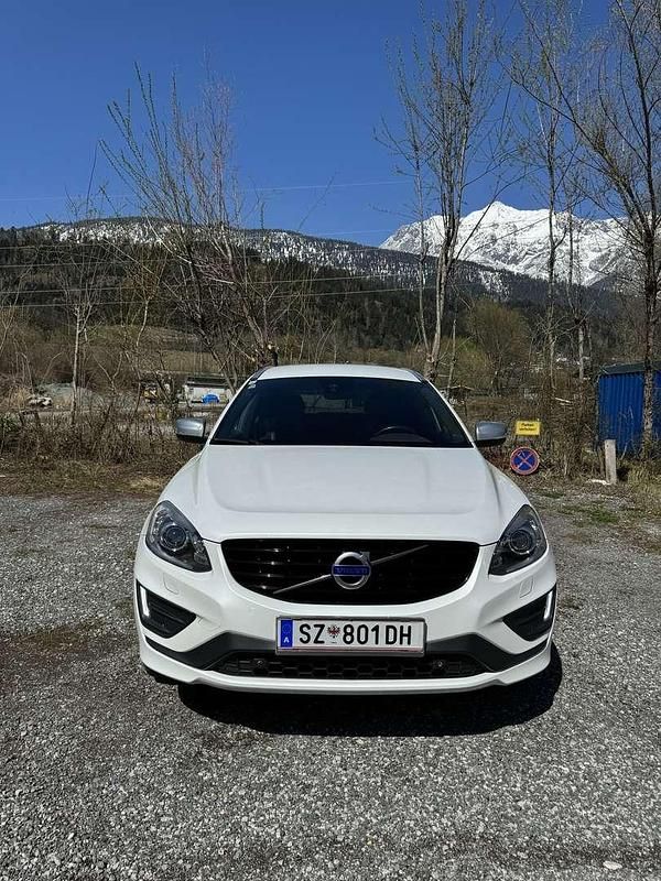 Gebraucht 2015 Volvo XC60 R-Design Momentum SUV | € 21.500 (Teuer) - Bild 1/4