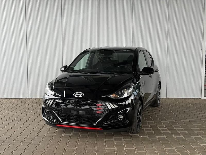 Neu Hyundai i10 N Line 90 PS (66 kW) 2025 Schwarz Kleinwagen