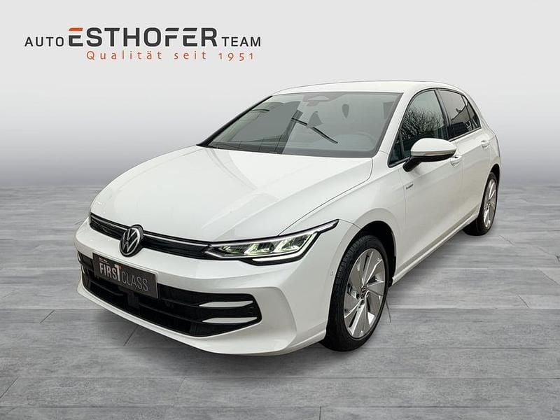 Neu VW Golf VIII 115 PS (84 kW) 2025 Weiss  normal