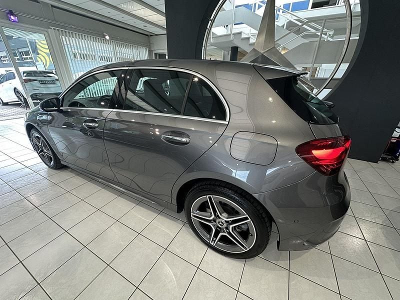 Gebraucht Mercedes A180 AMG line 116 PS (85 kW) 2023 Schwarz Kleinwagen
