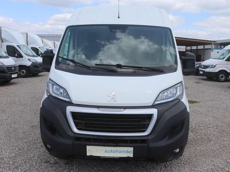 Gebraucht Peugeot Boxer 140 PS (102 kW) 2021 Weiß Van