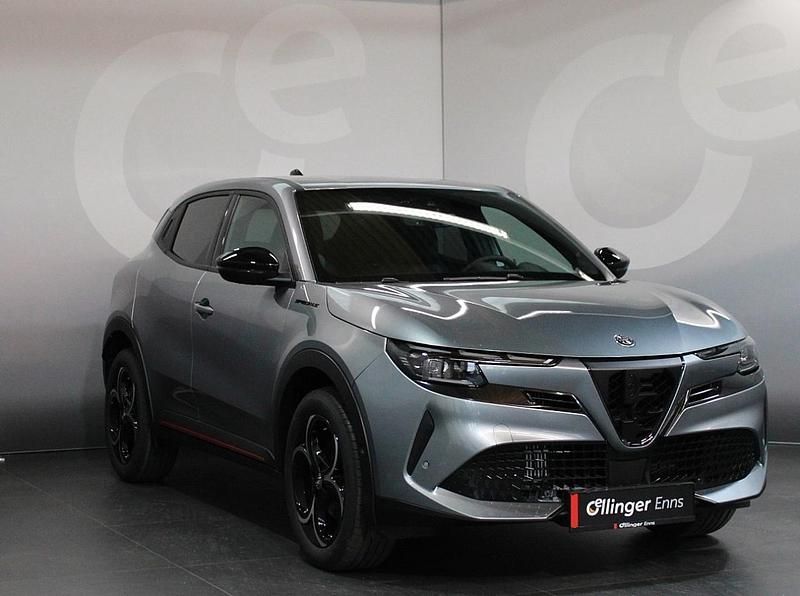 Grau Gebraucht 2024 Alfa Romeo GT Junior Edizione Speciale SUV | € 30.980 (Fairer Preis) - Bild 1/4