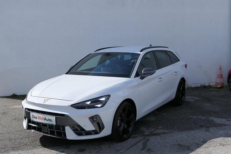 Weiß Neu 2025 Cupra Leon Limousine | € 33.290 (Teuer) - Bild 1/4