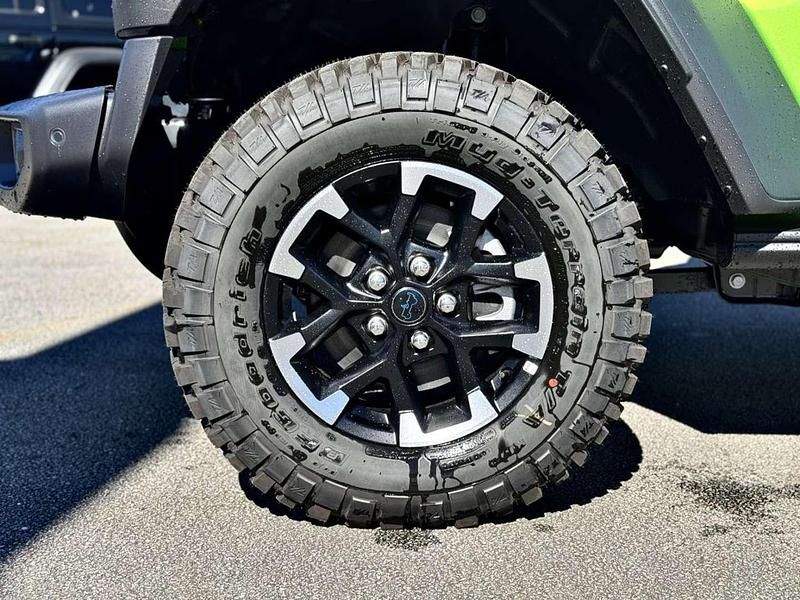 Neu Jeep Wrangler Rubicon 379 PS (278 kW) 2025 Grün SUV