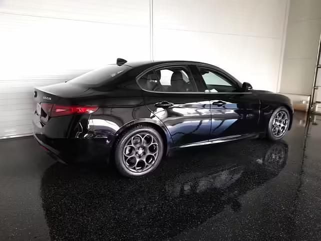 Gebraucht Alfa Romeo Giulia 136 PS (100 kW) 2018 Schwarz Limousine