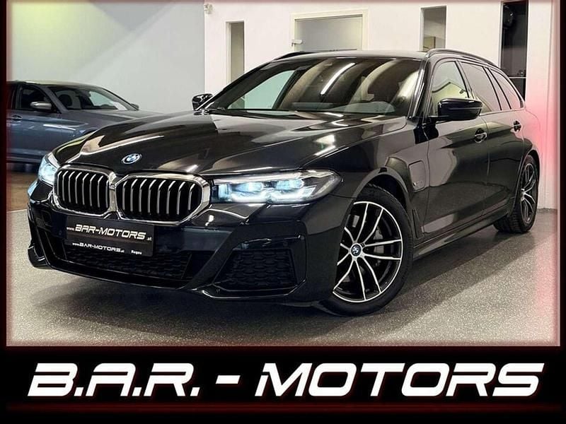 Gebraucht BMW 530e M Sport 292 PS (214 kW) 2022 Schwarz Kombi