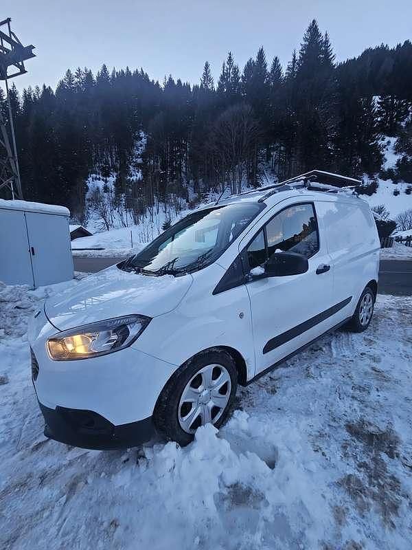 Gebraucht Ford Transit Trend 75 PS (55 kW) 2021 Weiß Van