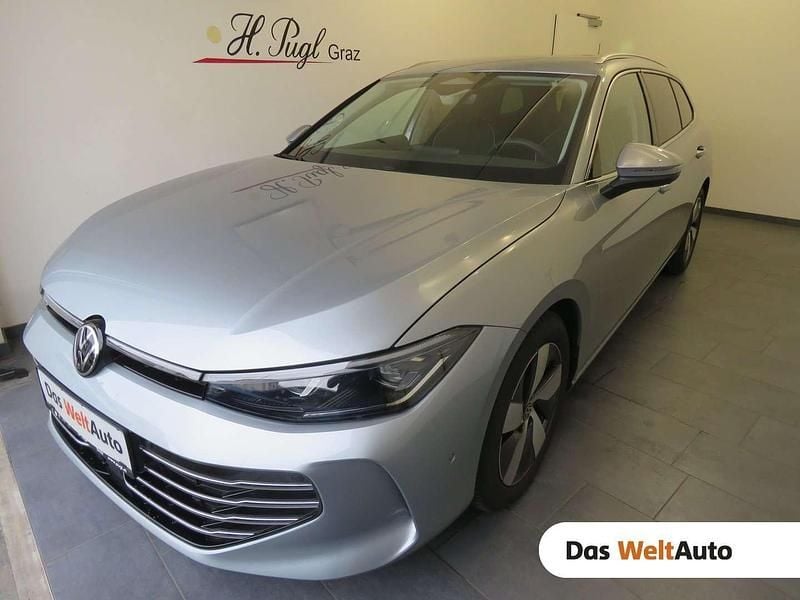 Gebraucht VW Passat Elegance 150 PS (110 kW) 2025 Silber  metallic Kombi