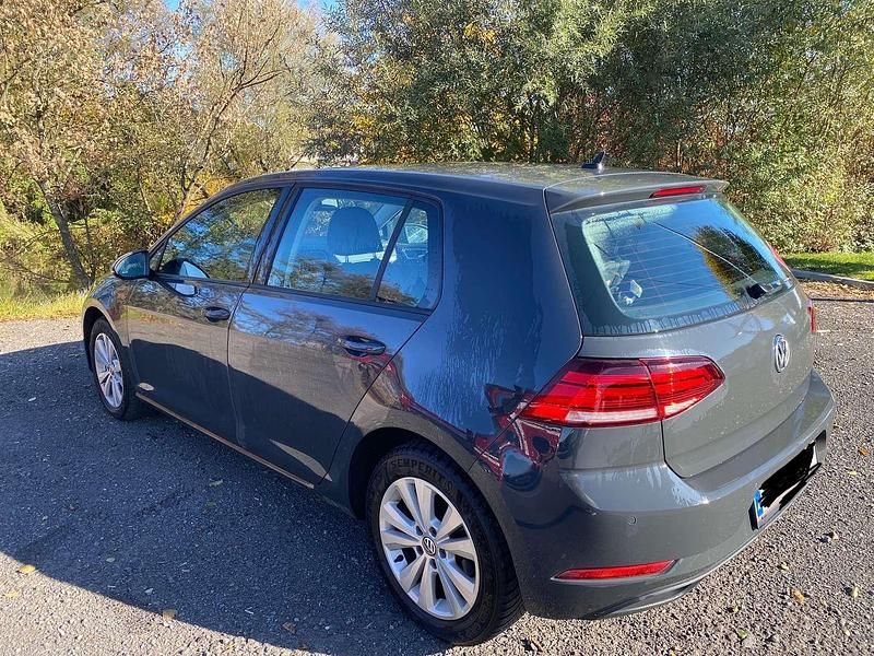 Gebraucht VW Golf VII 116 PS (85 kW) 2019 Limousine