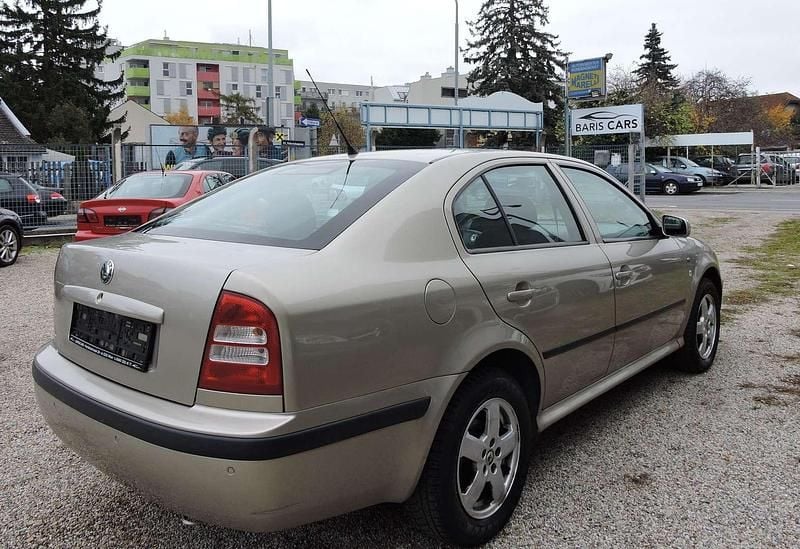 Gebraucht Skoda Octavia Elegance 90 PS (66 kW) 2004 Bronze Limousine