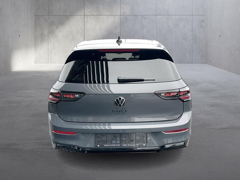 Gebraucht VW Golf VIII Sport 115 PS (84 kW) 2026 Mittelgrau  metallic Limousine