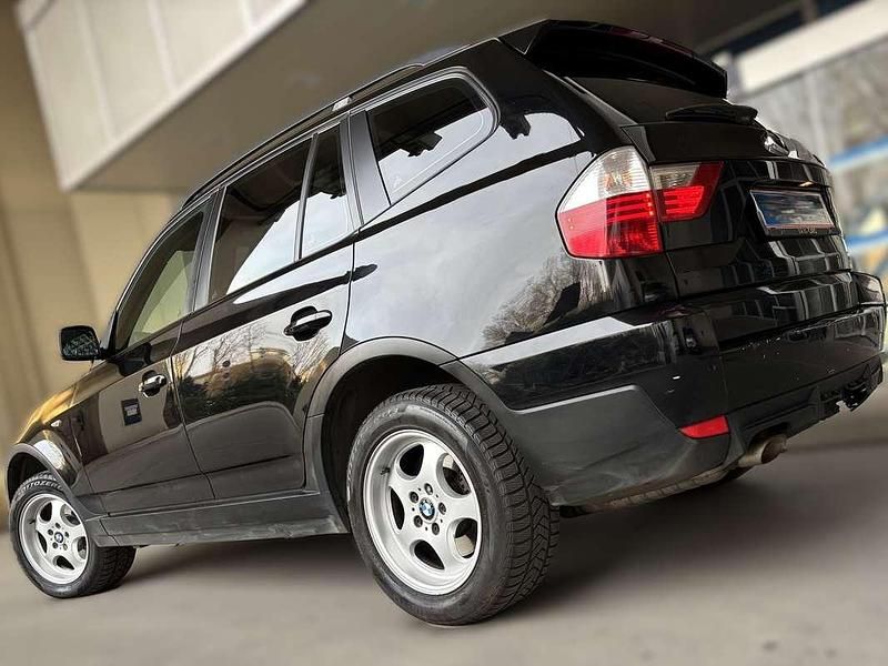 Schwarz Gebraucht 2007 BMW X3 SUV | € 6.500 (Fairer Preis) - Bild 1/4