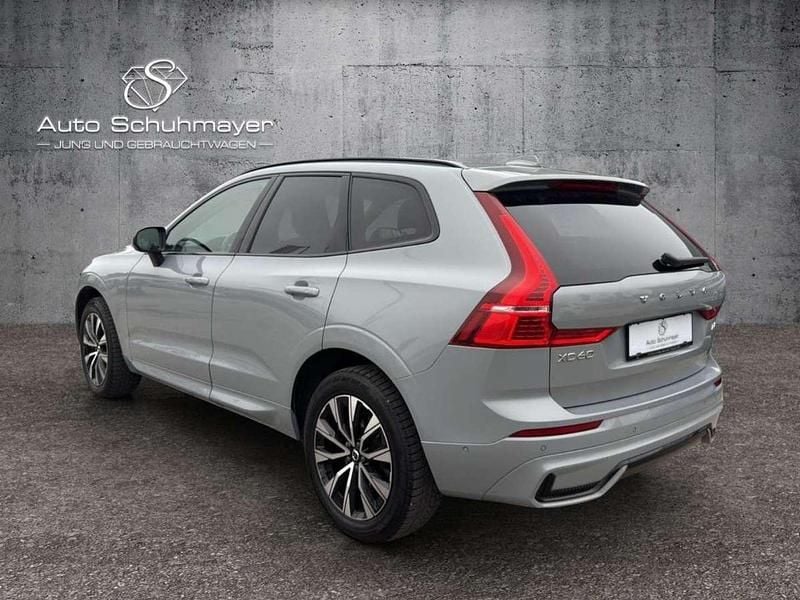 Gebraucht Volvo XC60 Plus 197 PS (144 kW) 2023 Grau SUV