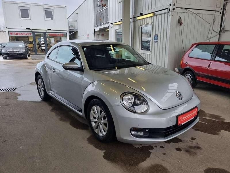 Gebraucht VW Beetle 105 PS (77 kW) 2012 Grau Kleinwagen