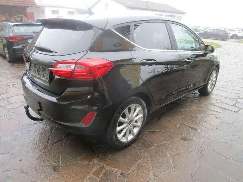 Gebraucht Ford Fiesta Titanium 120 PS (88 kW) 2018 Schwarz Kleinwagen