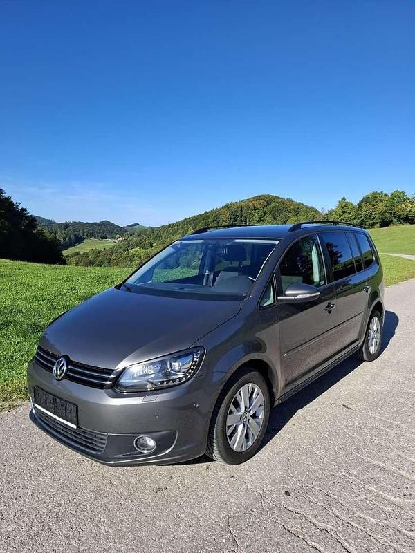 Gebraucht 2014 VW Touran Comfortline Van / Kleinbus | € 11.000 (Fairer Preis) - Bild 1/4