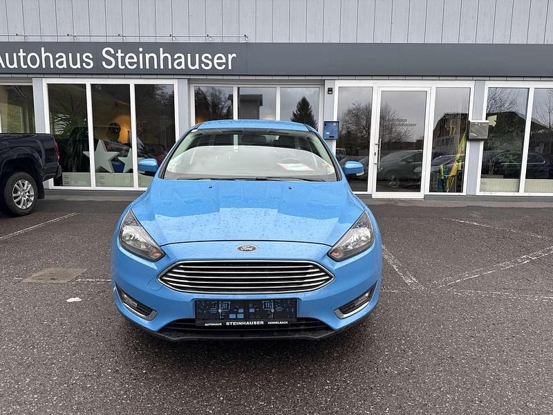 Gebraucht Ford Focus 125 PS (91 kW) 2018 Blau Kombi