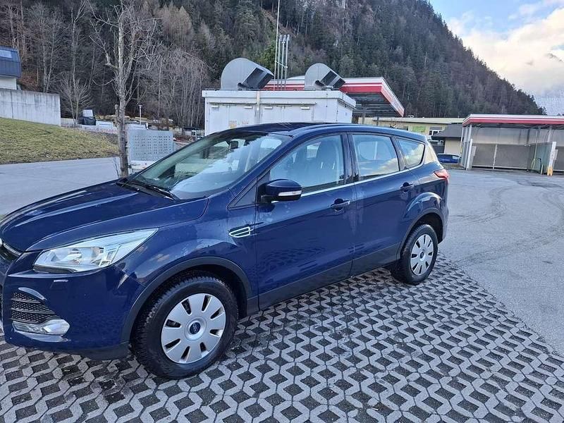 Gebraucht Ford Kuga Trend 120 PS (88 kW) 2015 SUV