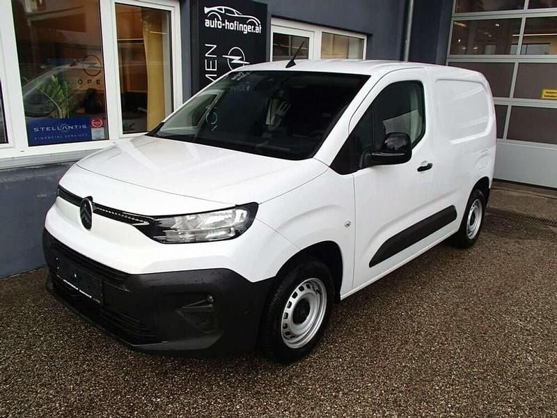 Neu Citroën Berlingo 102 PS (75 kW) 2025 Weiß Van / Kleinbus