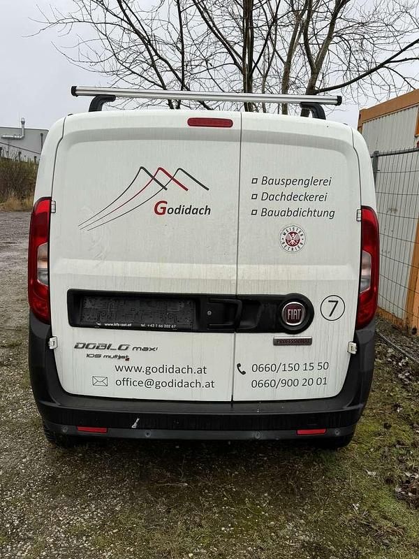 Gebraucht Fiat Doblò 105 PS (77 kW) 2017 Van / Kleinbus