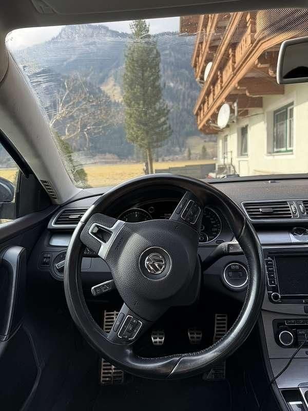 Gebraucht VW Passat Comfortline 105 PS (77 kW) 2011 Limousine