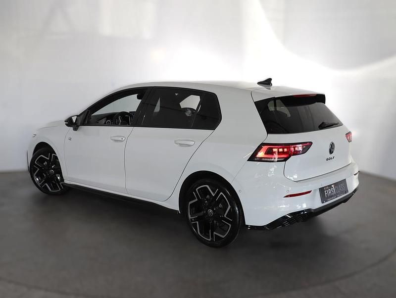 Neu VW Golf VIII Sport 115 PS (84 kW) 2026 Mittelgrau  metallic Limousine