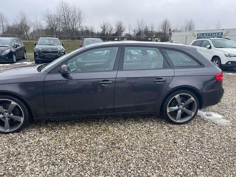 Gebraucht Audi A4 Ambition 143 PS (105 kW) 2011 Grau Kombi